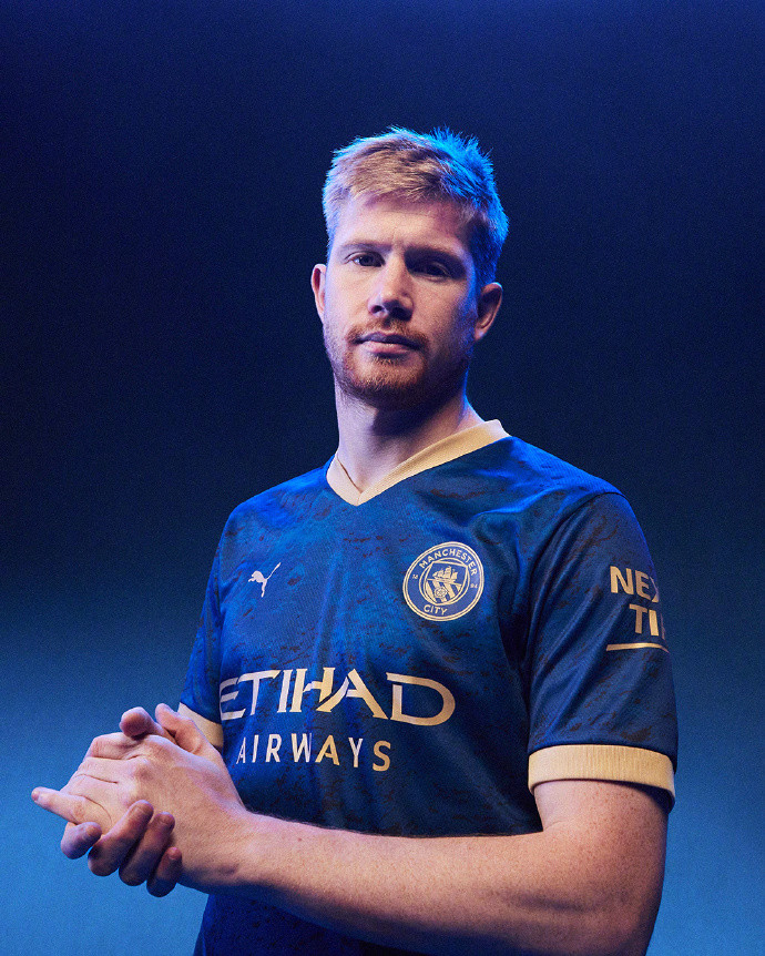 斯基拉：加西亚与巴萨的续约谈判已进入最后阶段，将续约3年（斯基拉：巴萨与加西亚续约谈判进入收官阶段，预计签下3年新约）