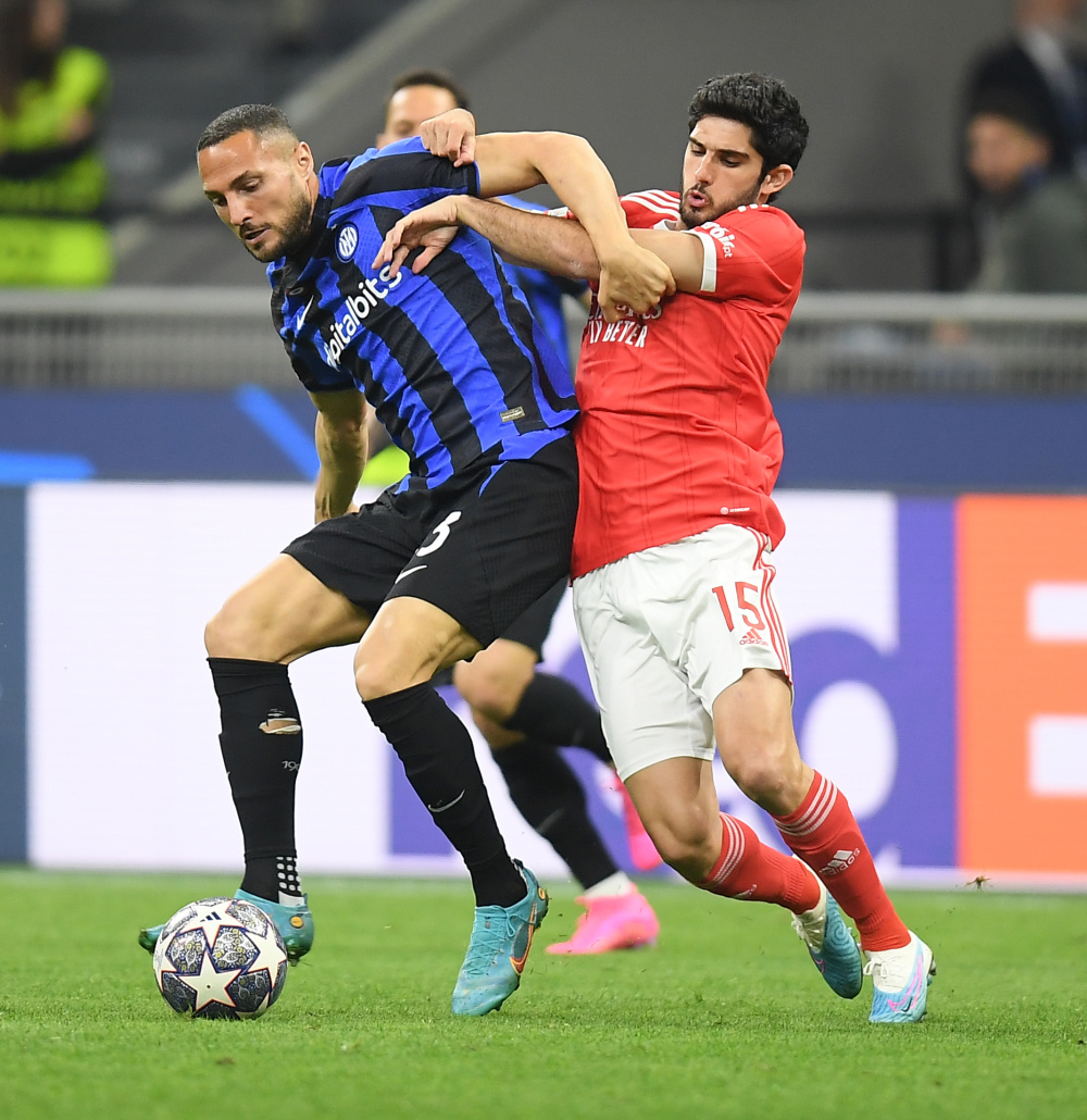 剑南春｜球你来辩：欧冠焦点战再燃！曼城客战皇马能否报上赛季之仇？（剑南春｜球你来辩：欧冠战火再起！曼城客赴伯纳乌能否雪耻复仇？）