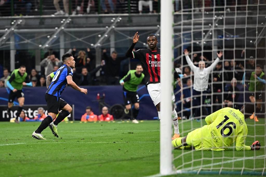 祝前阿森纳前锋拉希姆·斯特林生日快乐，他今天31岁了！（前阿森纳前锋拉希姆·斯特林迎来31岁生日，送上祝福！）