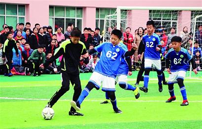 NBA最佳阵容公布：字母哥入选,（NBA最佳阵容揭晓：字母哥入选）