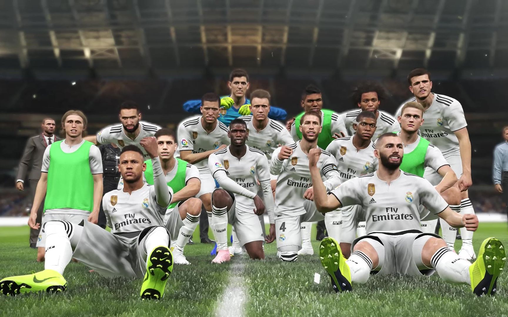 记者：卡马文加和赫伊森几乎肯定无法参加对阵曼城的比赛（记者：卡马文加、赫伊森基本无缘战曼城）