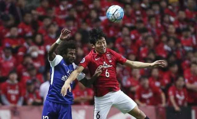 凯恩：其实还不太适应作为替补登场，下半场球队发挥更出色