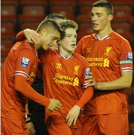 一己之力抹平分差！奎因第三节6中6狂轰21分5助攻（奎因单节神迹：第三节6投全中轰21分5助攻，一人掀起追分潮）