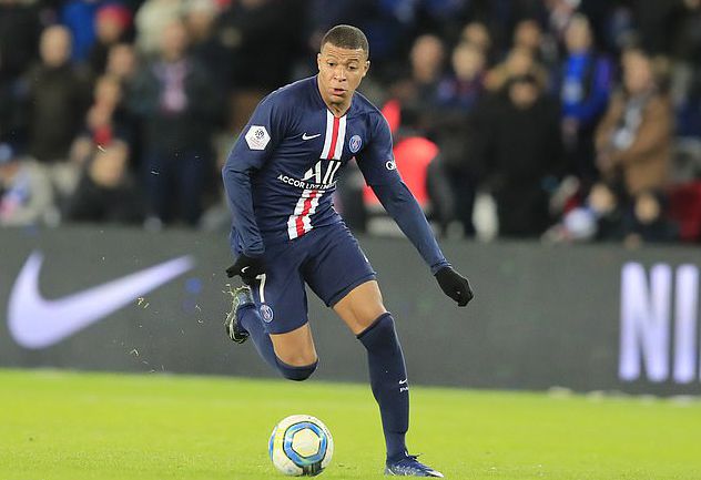 剑南春｜尤文2-1逆转卡利亚里，伊尔迪兹双响，弗拉霍维奇伤退