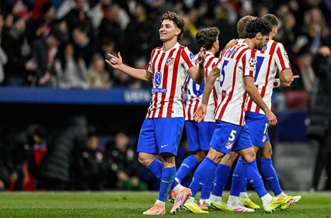 后腰全场传球成功率达 92%，表现全面